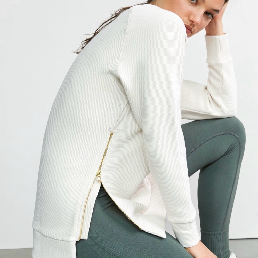 Varely Manning Sweatshirt